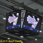 Kohouti zahnali lví smečku do kouta půltuctem už v půlce zápasu