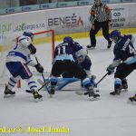 Kohouti zahnali lví smečku do kouta půltuctem už v půlce zápasu