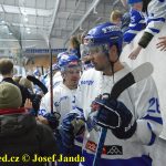 Kohouti zahnali lví smečku do kouta půltuctem už v půlce zápasu