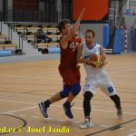 Medvědům trojky nepadaly, přesto porazili Tigers téměř o 20 bodů