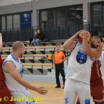 Medvědům trojky nepadaly, přesto porazili Tigers téměř o 20 bodů