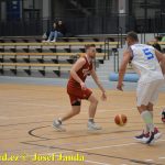 Medvědům trojky nepadaly, přesto porazili Tigers téměř o 20 bodů