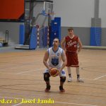 Medvědům trojky nepadaly, přesto porazili Tigers téměř o 20 bodů