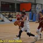 Medvědům trojky nepadaly, přesto porazili Tigers téměř o 20 bodů