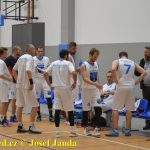 Medvědům trojky nepadaly, přesto porazili Tigers téměř o 20 bodů