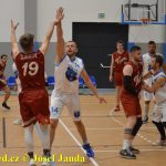 Medvědům trojky nepadaly, přesto porazili Tigers téměř o 20 bodů