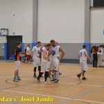 Medvědům trojky nepadaly, přesto porazili Tigers téměř o 20 bodů