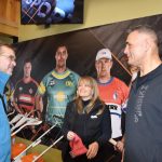 Mistr světa v timbersportu Jason Wynyard se vrátil do míst, kde se setkával s Martinem Komárkem