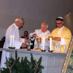 Hubertskou mši v milevské bazilice zakončil ohňostroj nad klášterem