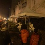 Desítky lidí vyrazily v Písku na strašidelnou cestu od stavení ke stavení