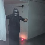 Desítky lidí vyrazily v Písku na strašidelnou cestu od stavení ke stavení