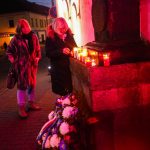 Trikolóra na kostele ve Strakonicích upomínala na výročí 17. listopadu