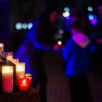 Trikolóra na kostele ve Strakonicích upomínala na výročí 17. listopadu