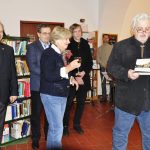 V milevské knihovně se křtily dvě novinky. Kniha o Milevsku a kniha o srostlých sestrách Blažkových