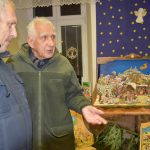 V Chýnově otevřeli výstavu betlémů ze sbírky Jana Kasla. Druhou adventní neděli završili společně