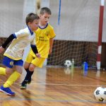 VIDEO: Čimelickou tělocvičnu zaplnili nejmenší fotbalisté, nechyběl ani Mikuláš s čerty