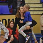 VIDEO: Malé basketbalistky ze Strakonic navštívili Mikuláš, čerti i anděl