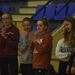VIDEO: Malé basketbalistky ze Strakonic navštívili Mikuláš, čerti i anděl