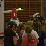 VIDEO: Malé basketbalistky ze Strakonic navštívili Mikuláš, čerti i anděl