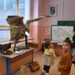 Vánoční trh na milevské 2. základní škole letos přilákal i pamětníky. Škola slaví 50 let