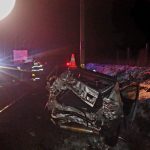 Řidička osobního vozu s dětmi narazila u Skal do projíždějícího vlaku