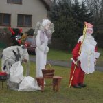 Kam na vánoční procházku? Nové Dvory u Opařan se opět andělsky oblékly
