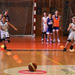 VIDEO: Basketbalistky BK Strakonice vyplnily volno vánočním turnajem