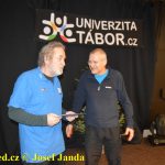 VIDEO: Vánoční turnaj v Táboře ve stolním tenisu vyhrál Alan Mačor. Nejlepší žena brala bronz