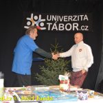 VIDEO: Vánoční turnaj v Táboře ve stolním tenisu vyhrál Alan Mačor. Nejlepší žena brala bronz