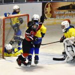 VIDEO: Čtvrťáci si vyzkoušeli na vánočním turnaji hru na celé kluziště
