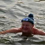 Silvestrovský křest v Jordánu přinesl rekord a velký dárek pro holčičku Teu