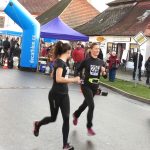 Hlavní závod Silvestrovského běhu v Jistebnici vyhráli Jakub Homola a Linda Pavlicová. Zaběhat si přišlo na 150 závodníků