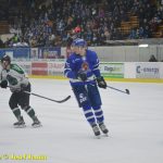 Kohouti dostali ve třetí části od Příbrami čtyři góly. V prodloužení přiletěla na led i termoska