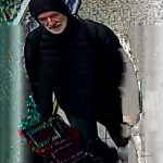 Zloději platí ukradenými kartami. Policie hledá svědky