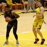 VIDEO: Sršni Nymburku statečně vzdorovali, postup jim utekl o osm bodů