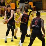 VIDEO: Sršni Nymburku statečně vzdorovali, postup jim utekl o osm bodů