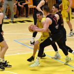VIDEO: Sršni Nymburku statečně vzdorovali, postup jim utekl o osm bodů