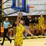 VIDEO: Sršni Nymburku statečně vzdorovali, postup jim utekl o osm bodů