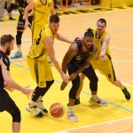VIDEO: Sršni Nymburku statečně vzdorovali, postup jim utekl o osm bodů