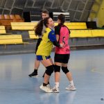 VIDEO: Žákovskou ligu házenkářek zahájilo domácí derby