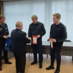 Svojí všímavostí zachránili lidský život, stali se gentlemany silnic