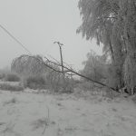 Kvůli námraze a větru jsou některé domácnosti na jihu Čech bez elektřiny