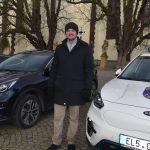 Vyznavači elektromobilů dorazili na Žižkovo náměstí v Táboře