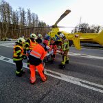 U Temelína se stala vážná nehoda. Pro zraněného řidiče letěl vrtulník