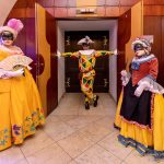 Návštěvníci reprezentačního plesu se vyfotili a přispěli tím na dobrou věc