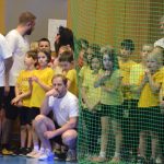 VIDEO: Sokolská akademie napěchovala sportovní halu. Oživení přinesla živá kapela Prvoci