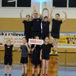 VIDEO: Sokolská akademie napěchovala sportovní halu. Oživení přinesla živá kapela Prvoci