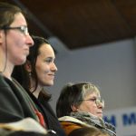 VIDEO: Sokolská akademie napěchovala sportovní halu. Oživení přinesla živá kapela Prvoci