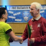 VIDEO: Sokolská akademie napěchovala sportovní halu. Oživení přinesla živá kapela Prvoci