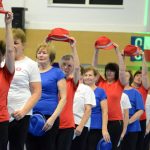 VIDEO: Sokolská akademie napěchovala sportovní halu. Oživení přinesla živá kapela Prvoci